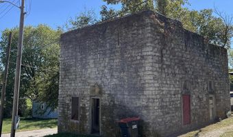 105 Couch St, Alton, MO 65606