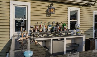 96 Windjammer Ct, Bayville, NJ 08721