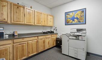 1007 E LINCOLNWAY, Cheyenne, WY 82001