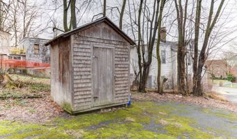 121 Guy Park Ave, Amsterdam, NY 12010