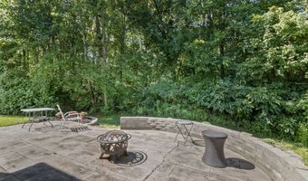 8320 Lake Tree Ln, Indianapolis, IN 46217