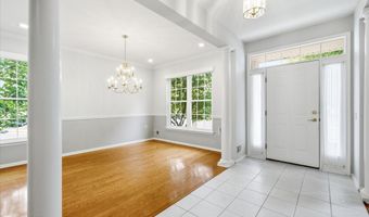 6 Valley Stream Pl, Barnegat, NJ 08005