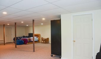 54 Pleasant Hill Rd, Augusta, ME 04330