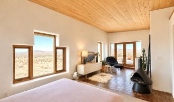 30 Cielo Grande Rd, Carson, NM 87577