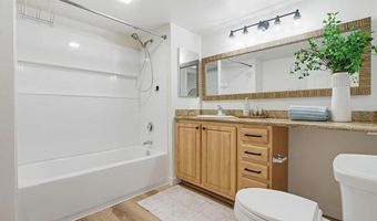 150 N River Cir N 105, Oceanside, CA 92057
