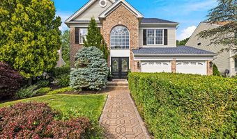 35 Lilac Ln, Danbury, CT 06810