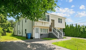 132 Maple Ave, Middletown, RI 02842