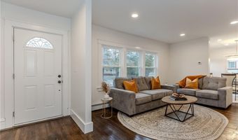 126 Columbia Ave, Cranston, RI 02905