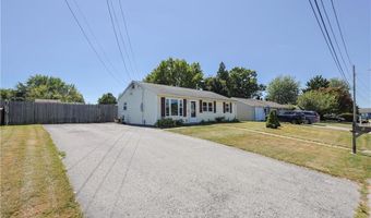 6 Scott Ln, Bristol, RI 02809