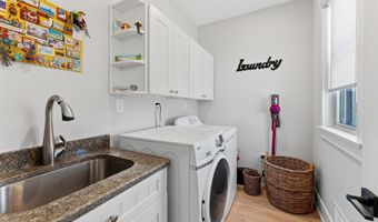 244 14th St, Avalon, NJ 08202