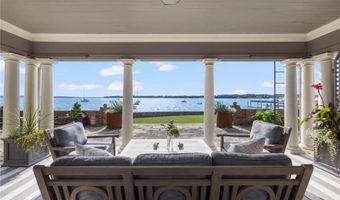 221 Hope St 2, Bristol, RI 02809