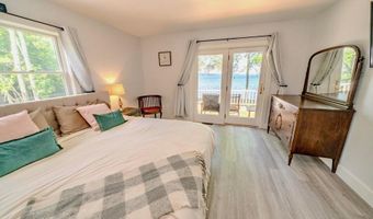 19 Glenview Ln, Belfast, ME 04915