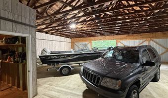 229 E Taxiway Dr, Albany, KY 42602