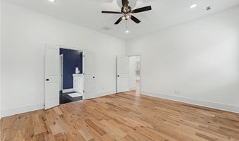 5102 SW Stanford Ct, Bentonville, AR 72713