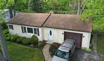 3336 N Betty Dr, Arlington Heights, IL 60004