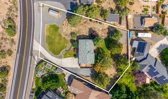 63552 Boyd Acres Rd, Bend, OR 97701
