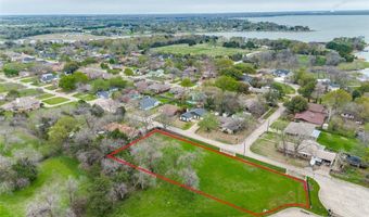 14 Peninsula Ct, Heath, TX 75032