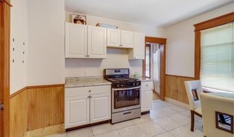 19 5th St, Ansonia, CT 06401