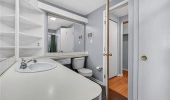 824 S Chillicothe Rd 11, Aurora, OH 44202