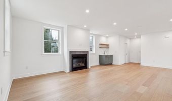 25 N RIDGE Ave A, Ambler, PA 19002
