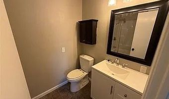 27 Worcester Dr, Bella Vista, AR 72714