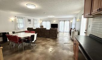 6419 Woodwind Dr, Indianapolis, IN 46217