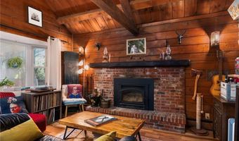 6356 Flat River Rd, Coventry, RI 02857