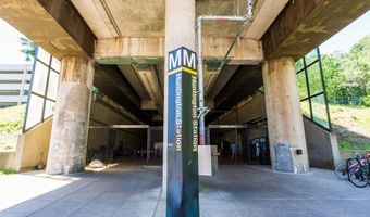 2451 MIDTOWN Ave 219, Alexandria, VA 22303