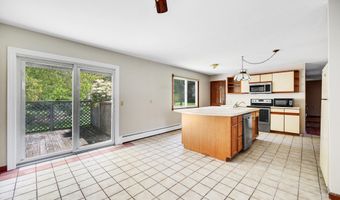 6 Victoria Dr, Colchester, CT 06415