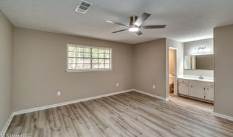 107 Woodgate Dr, Brandon, MS 39042