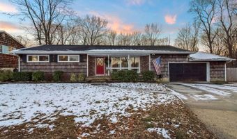 566 Morley Ct, Belford, NJ 07718