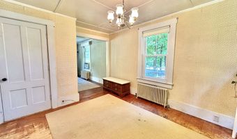 42 S Main St, Brookline, NH 03033