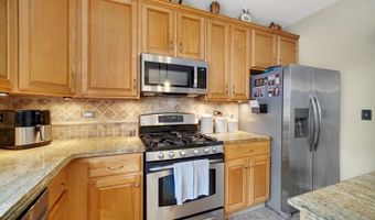 480 Brookside Ave, Algonquin, IL 60102