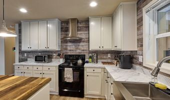 11633 WARBLER Ln, Aurora, OR 97002