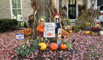 2219 Barrett Dr, Algonquin, IL 60102