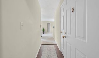 6767 Meadow Creek Dr 104, Columbus, OH 43235