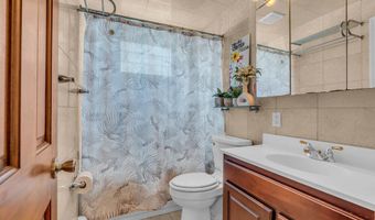 65 N Island Rd, Bayville, NJ 08721