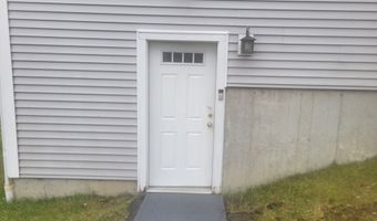 366 Federal Rd, Brookfield, CT 06804