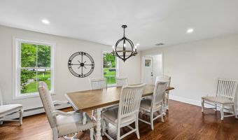 14 Cedrus Ct, Branford, CT 06405