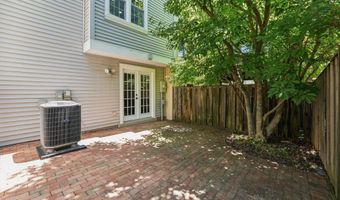 71 FENDALL Ave, Alexandria, VA 22304