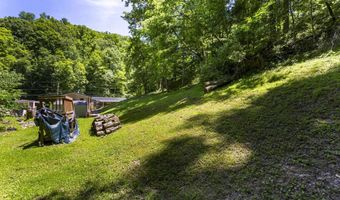 709 Waugh Br, Barboursville, WV 25504