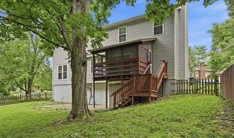 130 Holly Garden Dr, Ballwin, MO 63021