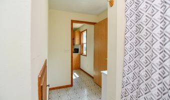 1314 NAVARINO St, Algoma, WI 54201
