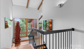 13 Kent Pl, Asheville, NC 28804