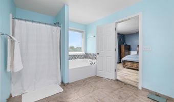 5481 Bear Creek Pass, Auburn, IN 46706
