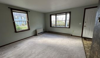 90 Baldwin Dr, Bangor, ME 04401