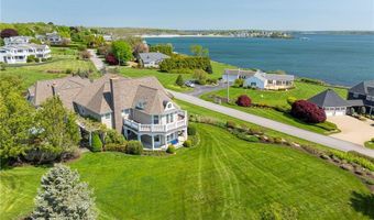 99 N Cliff Dr, Narragansett, RI 02882