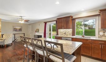 269 Braeshire Dr, Ballwin, MO 63021