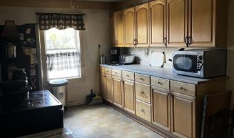 6 Crooker St, Bath, ME 04530