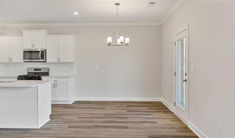 712 ASHETON Dr, Auburn, AL 36801